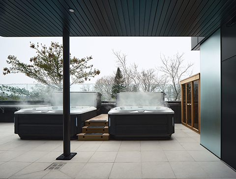 spas et terrasse de l'hôtel quartier des marinas